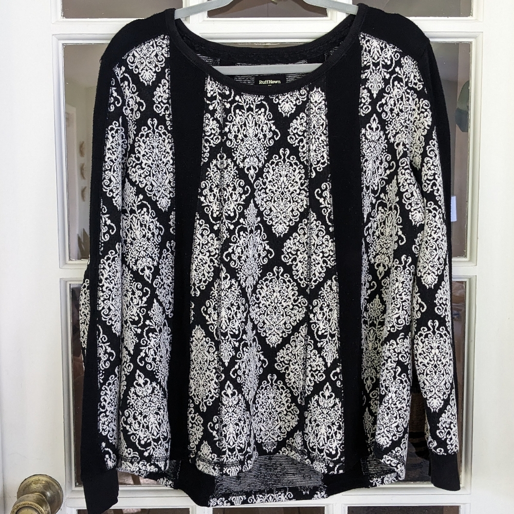 Women's XL Extra Large Ruff Hewn Black White Printed Long Sleeve Sweater Top